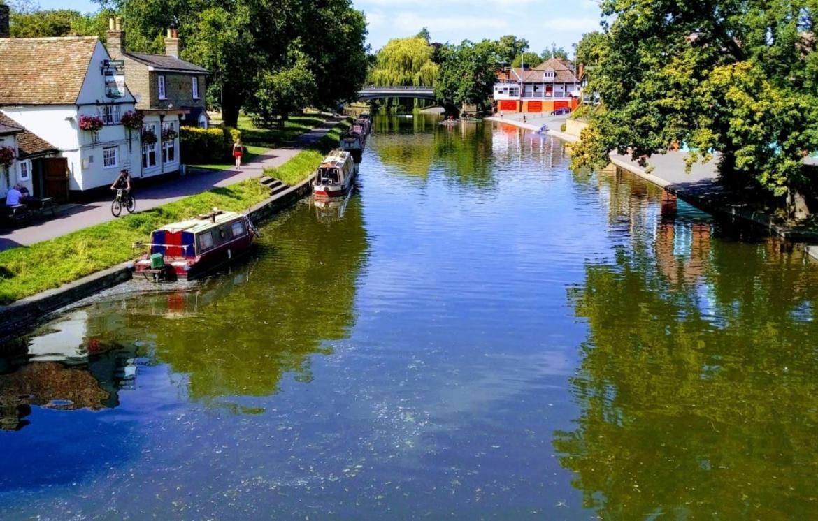 Apartment With River Views Cambridge (Cambridgeshire)